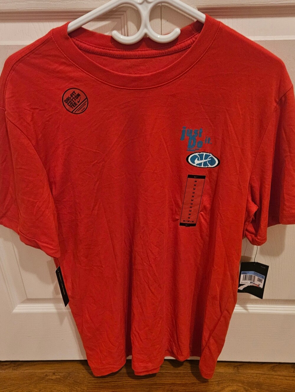 Nike Men's Basketball T-shirt, NWT